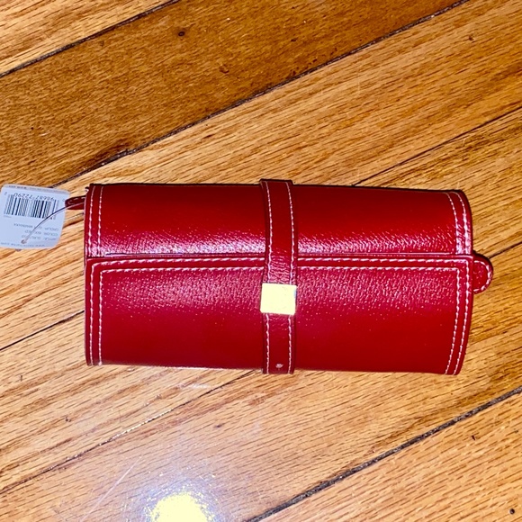 Liz Claiborne Handbags - Liz Claiborne Travel Jewelry Case